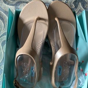 New Oka-b sandals size 9